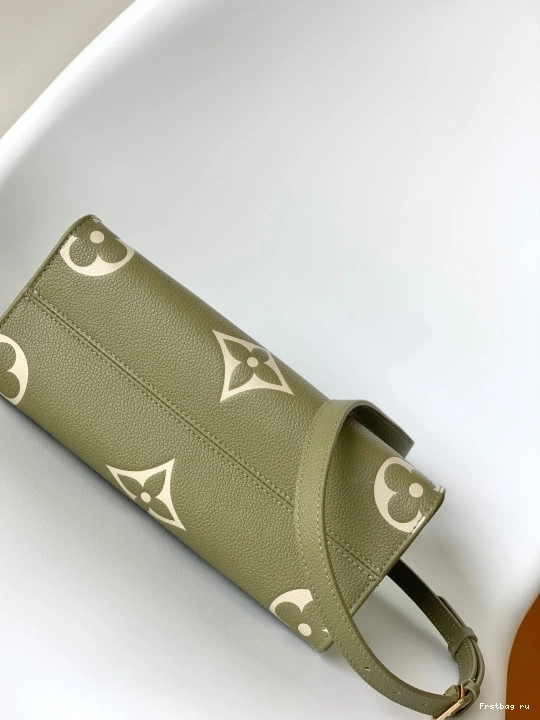 Frstbag ru VUITTON PM LOUIS ONTHEGO 0711